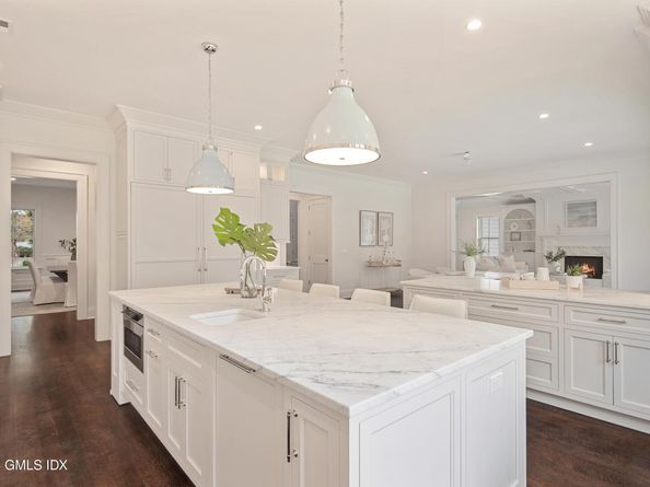 928 West Road, New Canaan CT 06840