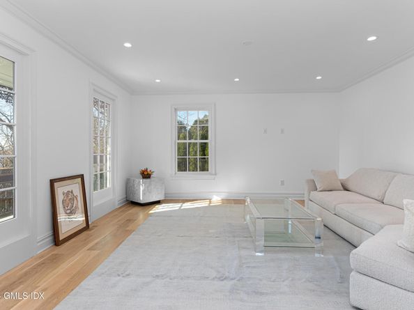 3 Finney Knoll Lane, Riverside CT 06878