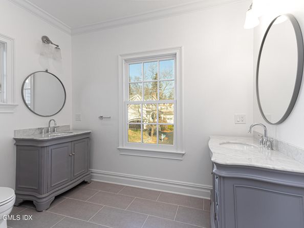 3 Finney Knoll Lane, Riverside CT 06878