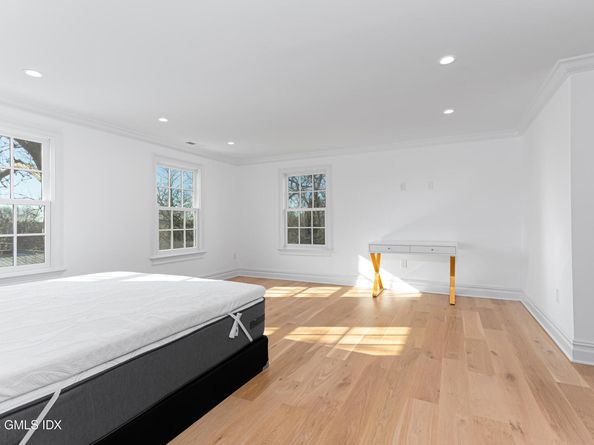 3 Finney Knoll Lane, Riverside CT 06878