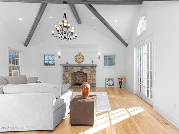 3 Finney Knoll Lane, Riverside CT 06878