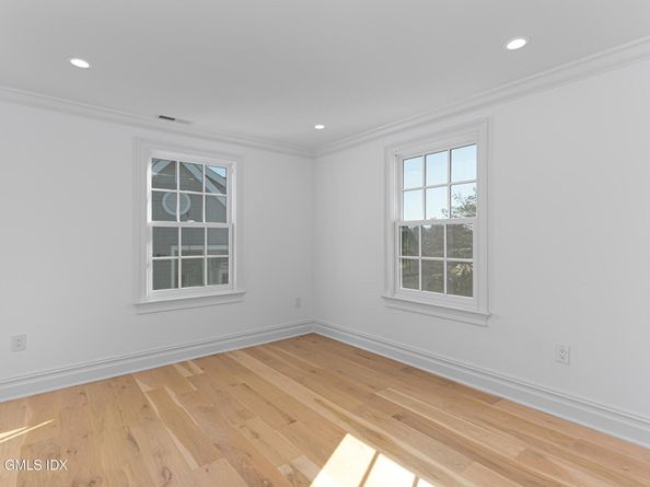 3 Finney Knoll Lane, Riverside CT 06878
