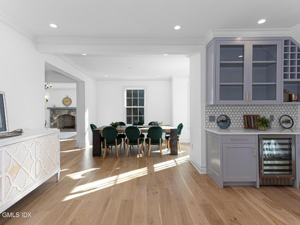 3 Finney Knoll Lane, Riverside CT 06878