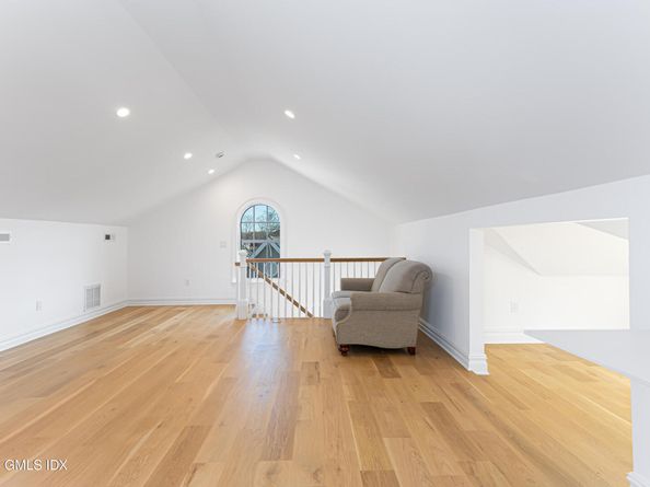3 Finney Knoll Lane, Riverside CT 06878