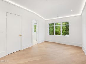 25 Dialstone Lane, Riverside CT 06878