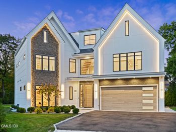 25 Dialstone Lane