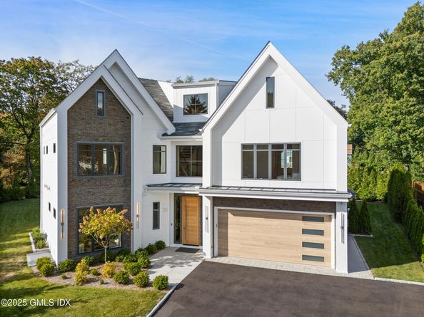 25 Dialstone Lane, Riverside CT 06878