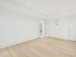 25 Dialstone Lane, Riverside CT 06878