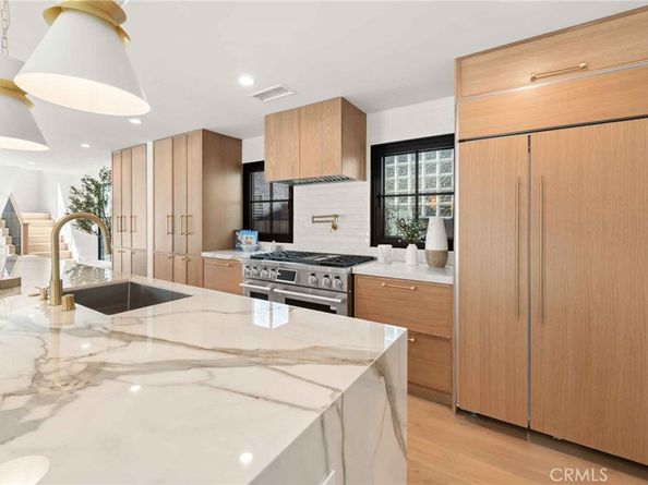214 Abalone Avenue, Newport Beach CA 92662