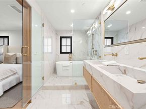 214 Abalone Avenue, Newport Beach CA 92662