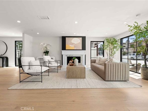 214 Abalone Avenue, Newport Beach CA 92662