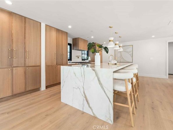 214 Abalone Avenue, Newport Beach CA 92662