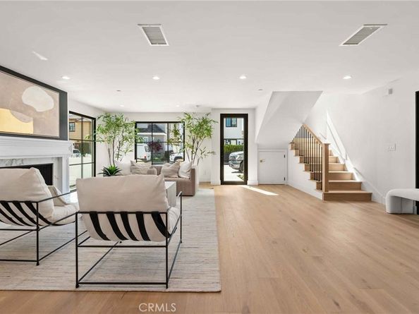 214 Abalone Avenue, Newport Beach CA 92662