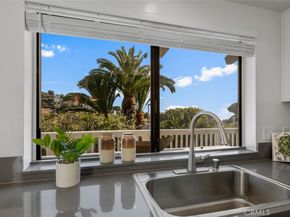 933 Meadowlark Drive, Laguna Beach CA 92651
