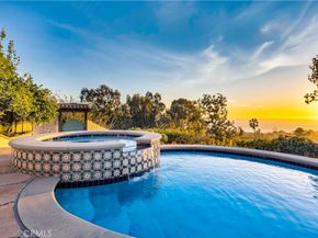 802 Rembrandt Drive, Laguna Beach CA 92651