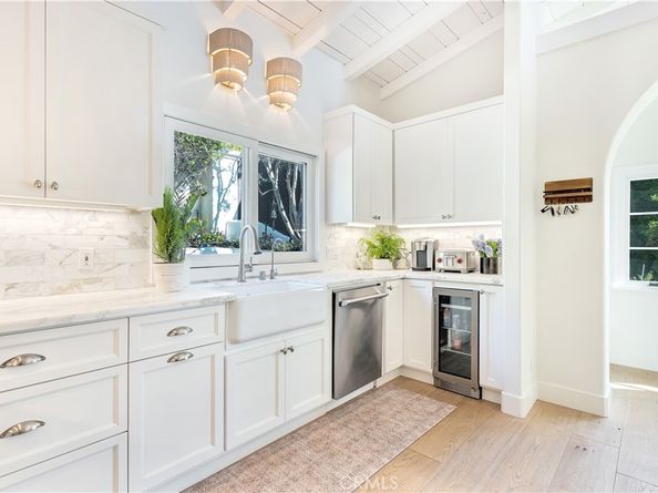 802 Rembrandt Drive, Laguna Beach CA 92651