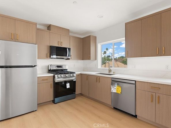 642 E Fairview Boulevard, Inglewood CA 90302