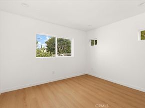 642 E Fairview Boulevard, Inglewood CA 90302