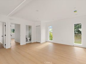 642 E Fairview Boulevard, Inglewood CA 90302