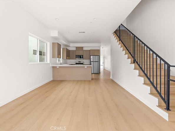 642 E Fairview Boulevard, Inglewood CA 90302