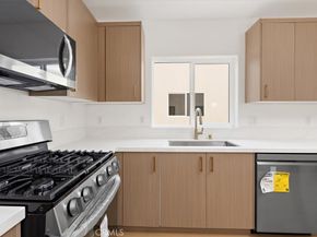 642 E Fairview Boulevard, Inglewood CA 90302