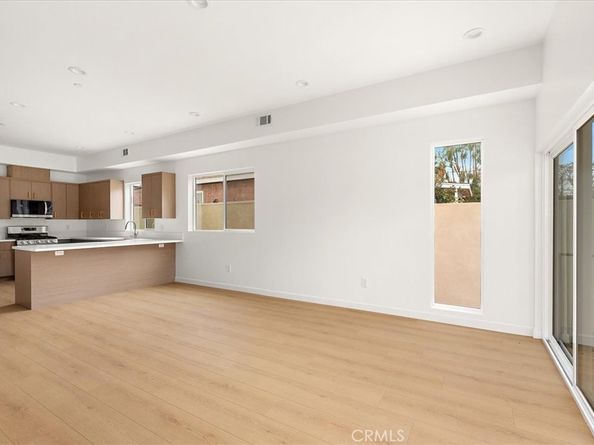 642 E Fairview Boulevard, Inglewood CA 90302