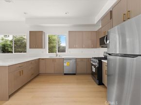 642 E Fairview Boulevard, Inglewood CA 90302