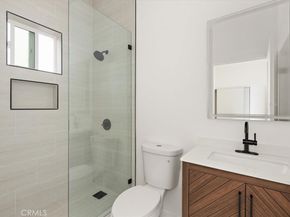 642 E Fairview Boulevard, Inglewood CA 90302