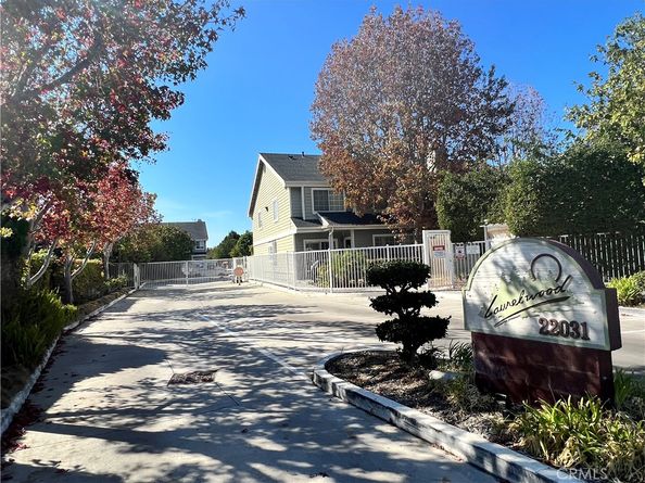 22031 Main 10, Carson CA 90745