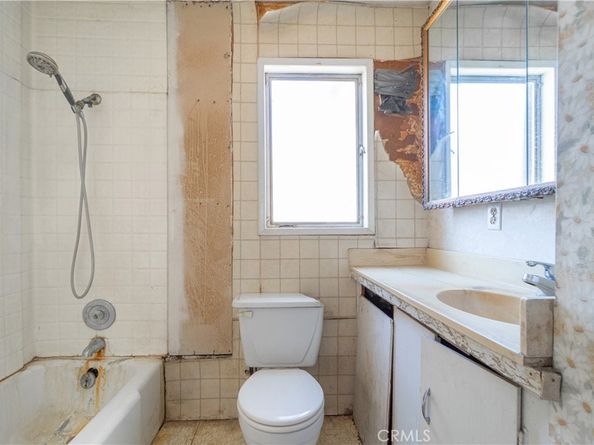 545 W Locust, Ontario CA 91762