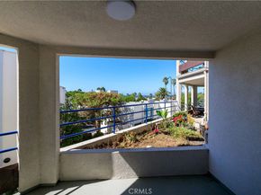 510 The Village 103, Redondo Beach CA 90277