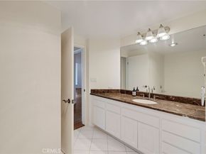 510 The Village 103, Redondo Beach CA 90277