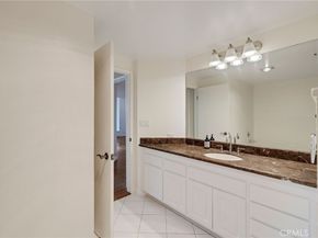 510 The Village 103, Redondo Beach CA 90277