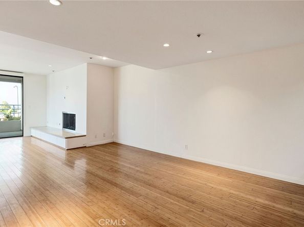 510 The Village 103, Redondo Beach CA 90277