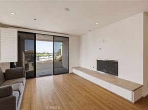 510 The Village 103, Redondo Beach CA 90277