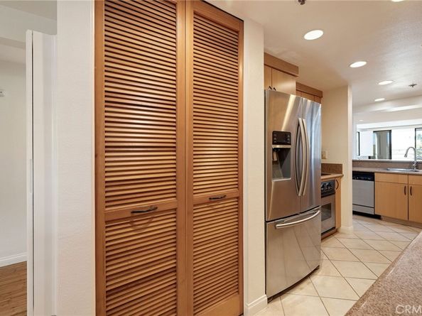 510 The Village 103, Redondo Beach CA 90277