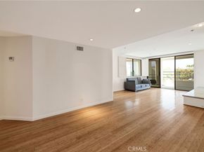 510 The Village 103, Redondo Beach CA 90277