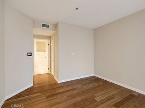 510 The Village 103, Redondo Beach CA 90277