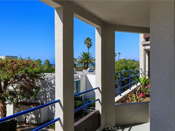 510 The Village 103, Redondo Beach CA 90277