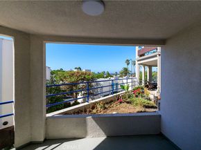510 The Village 103, Redondo Beach CA 90277