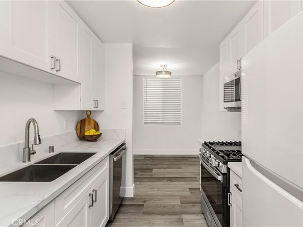 1751 S Bentley Ave, Los Angeles CA 90025