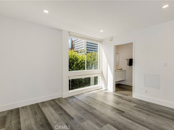 1751 S Bentley Ave, Los Angeles CA 90025