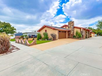 2818 W 166th Street