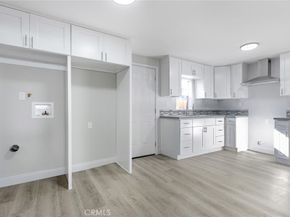 9811 S San Pedro St, Los Angeles CA 90003