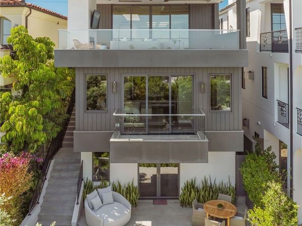 457 26th Street, Manhattan Beach CA 90266