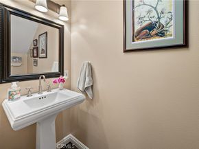 224 Avenue G, Redondo Beach CA 90277