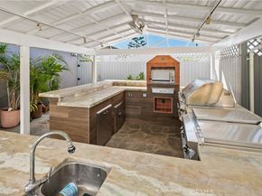 224 Avenue G, Redondo Beach CA 90277