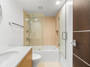 214 El Porto Street, Manhattan Beach CA 90266