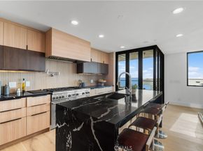 214 El Porto Street, Manhattan Beach CA 90266