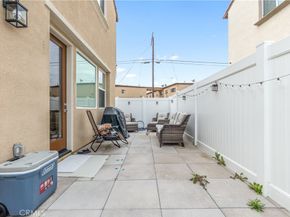 1340 Plaza Del Amo, Torrance CA 90501